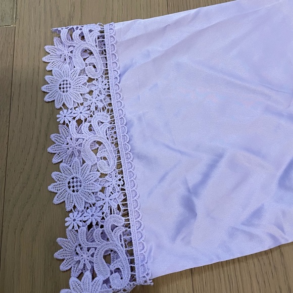 Satin Robe - Picture 2 of 4